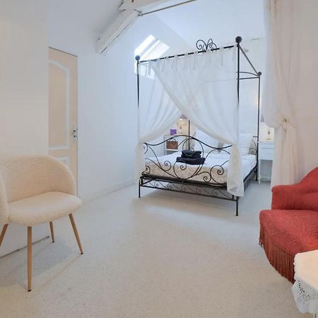La Maison B - L'Auberge Autonome Au Charme Vintage 베르주라크 외부 사진