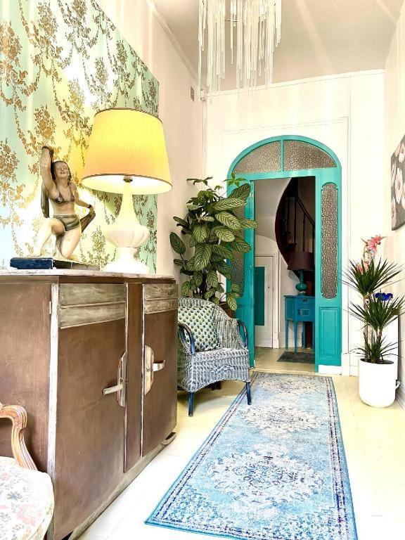 La Maison B - L'Auberge Autonome Au Charme Vintage 베르주라크 외부 사진